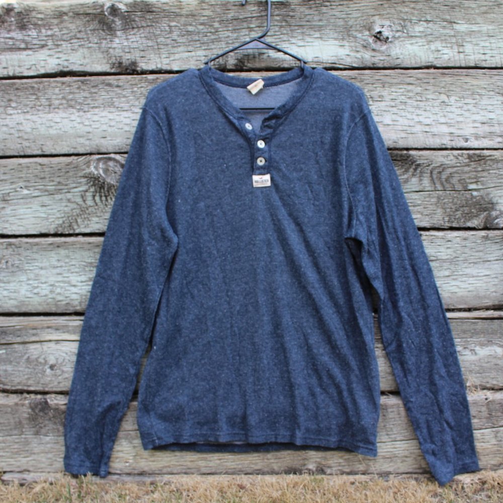 HOLLISTER DENIM BLUE KNIT HENLY